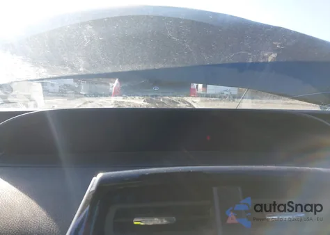 2017 Toyota Prius Prime Plus z USA, uszkodzony, nr VIN JTDKARFP4H3003878